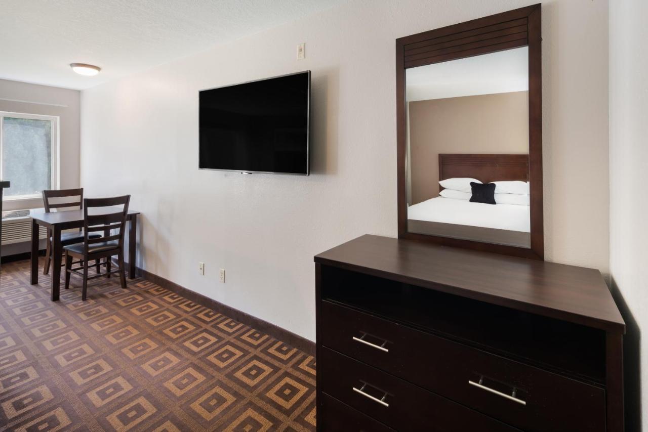 Quality Inn & Suites Kennewick Tri-Cities Buitenkant foto