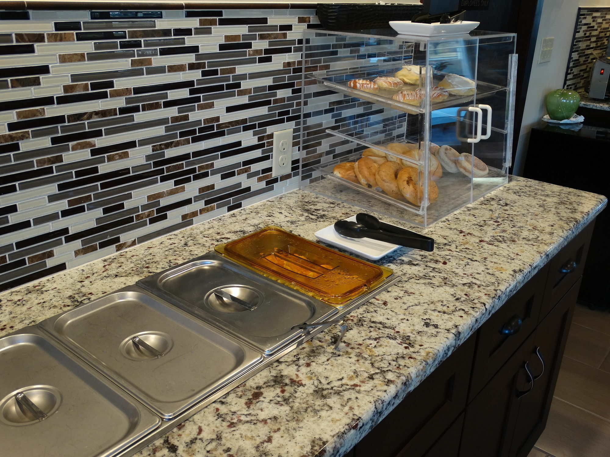 Quality Inn & Suites Kennewick Tri-Cities Buitenkant foto